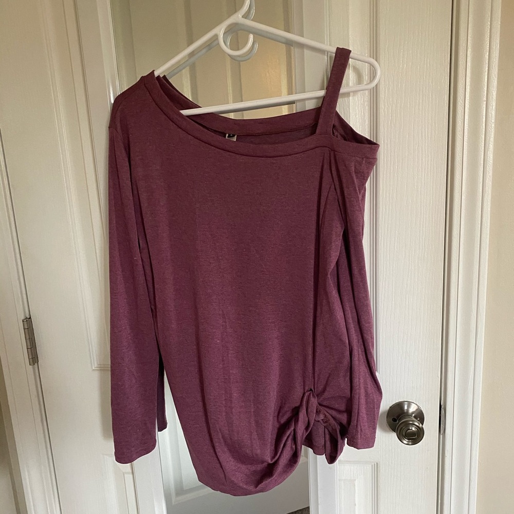 Cute purple cold shoulder sweater size L